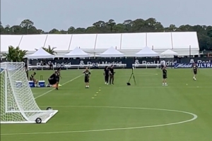 开云入口-科技赋能!皇马引入无人机航拍助力阿隆索球队训练