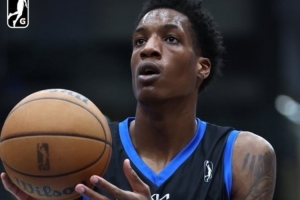 开云官网-G联盟场均3.1帽!Scotto:独行侠与2.26米中锋夏普达成一份协议